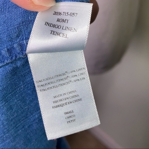 Rails Cold Shoulder Lyocell Tencel Linen Chambray Button Up Shirt Top Size Small - Picture 13 of 13